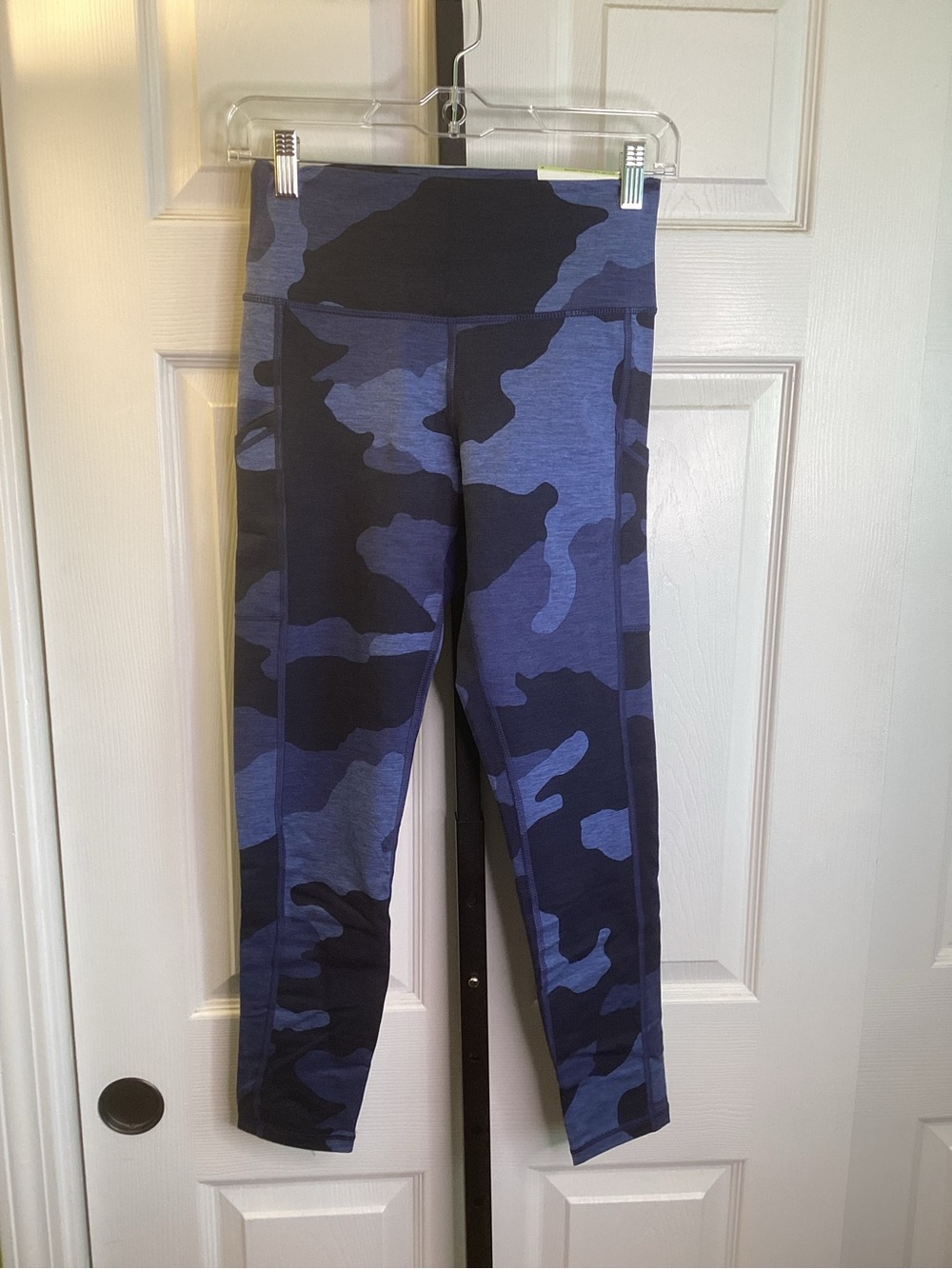 aerie Blue Camo High-Waist Leggings, size Medium, NWT